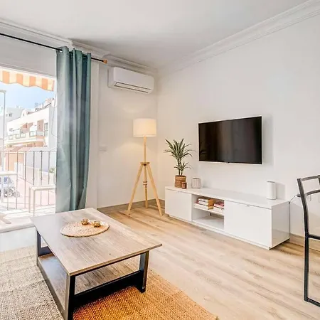 Apartment La Caleta Comfortable 2 *