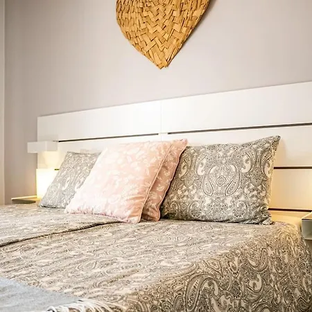 Apartment La Caleta Comfortable 2 *